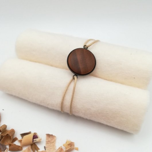 Bracelet cabochon bois cordon réglable - Bois de merisier 